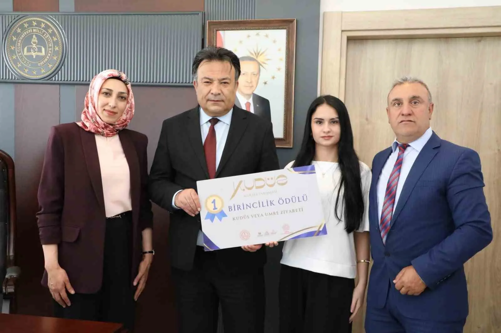 Tunceli’den gelen gurur tablosu: Kudüs temalı makalede zirveye yerleştiler