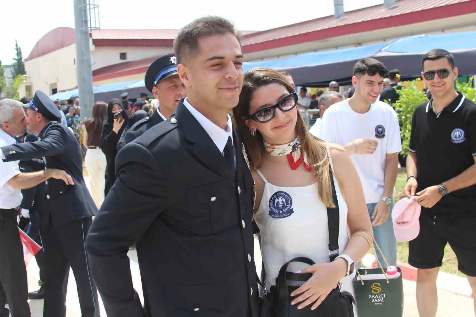 Adana'da çifte mutluluk: Mezuniyet töreninde unutulmaz teklif