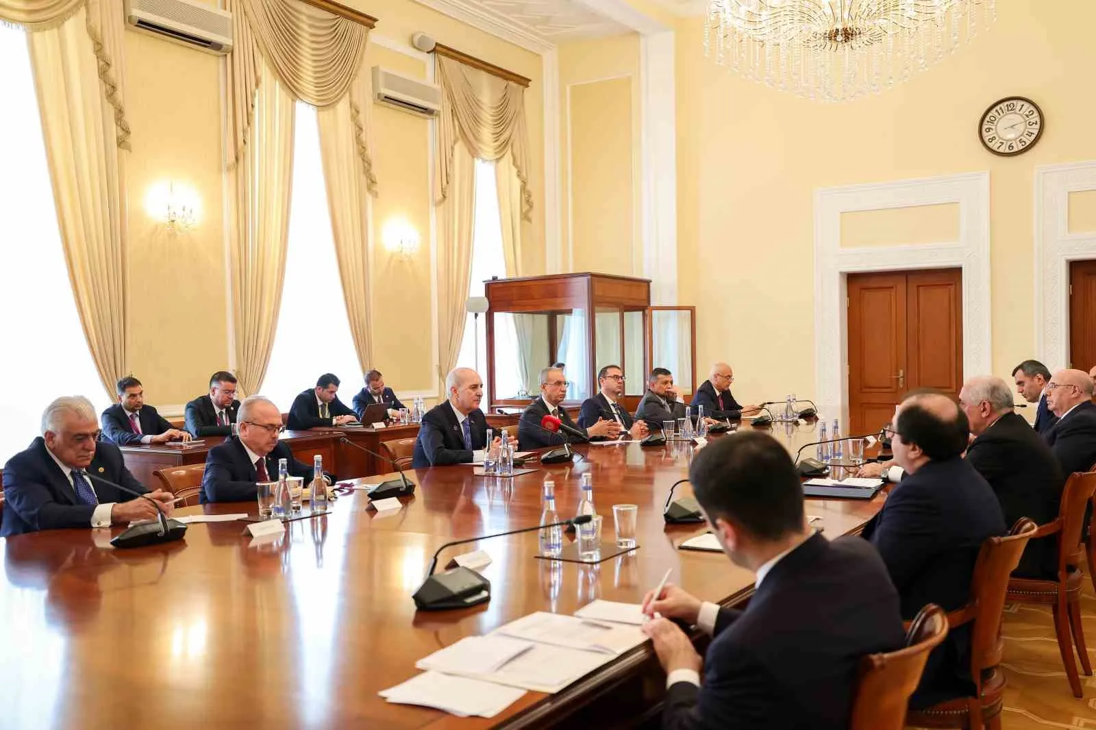 Bakü'de kritik temas: Kurtulmuş ve Esedov'dan stratejik iş birliği mesajı