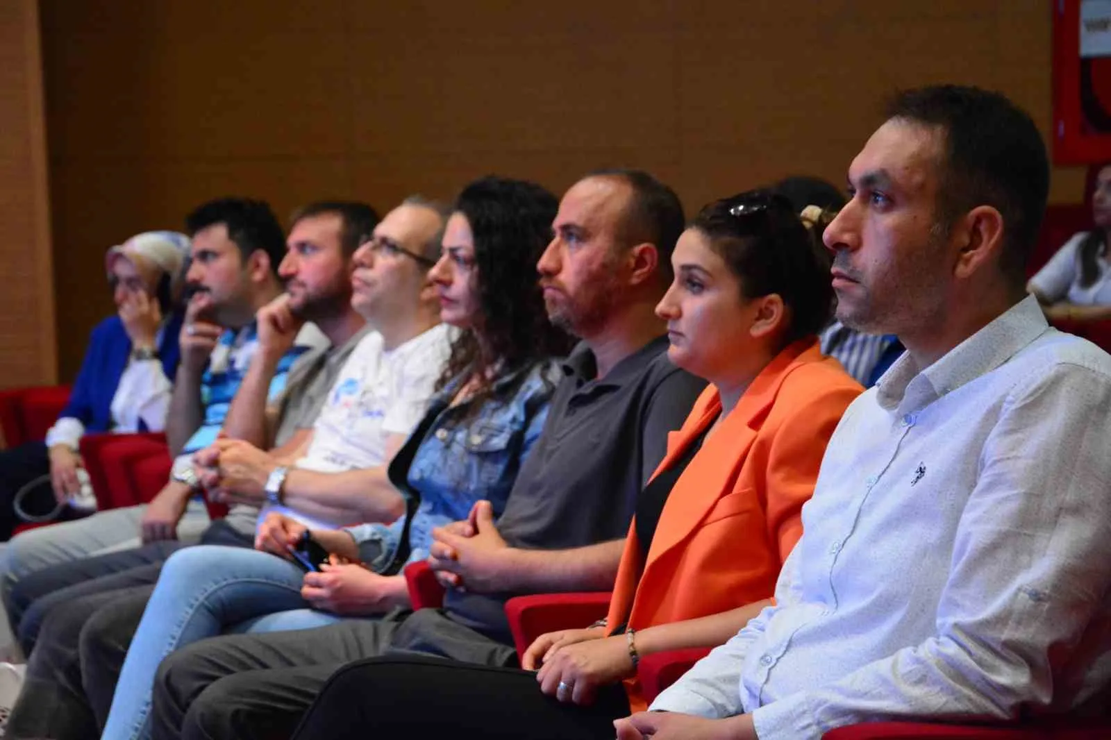 Tercih döneminde pusula rehber öğretmenler: Geleceğin meslekleri masaya yatırıldı