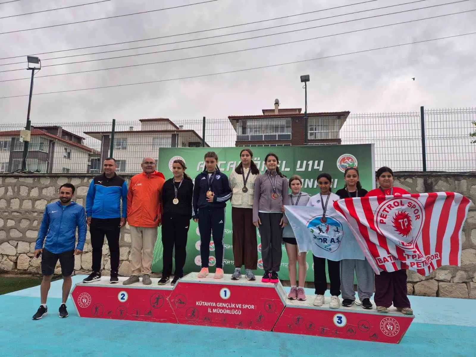 Kayserili atletten Kütahya’da çifte gurur: Podyumun yeni ismi Ayşe Hatun Dindar