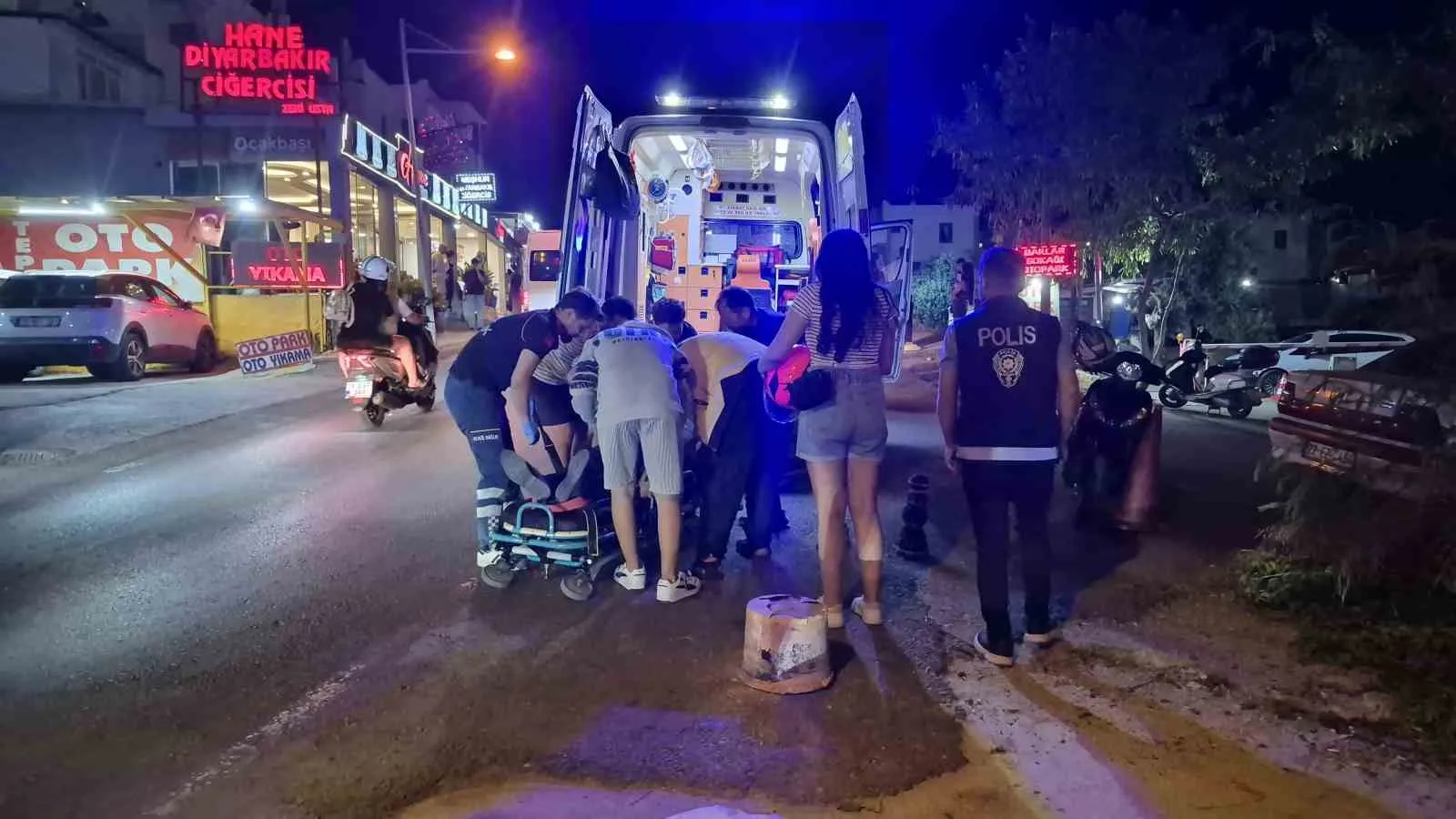 Bodrum'da ehliyetsiz sürücü dehşeti: Polisi ve motosikletliyi yaralayıp kaçtı