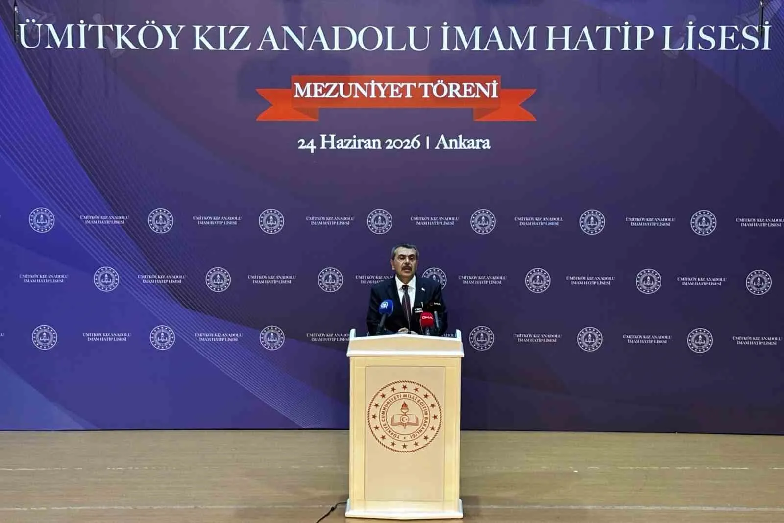 Bakan Tekin’den imam hatip okullarına yeni müfredat müjdesi: Branşlaşma dönemi başlıyor