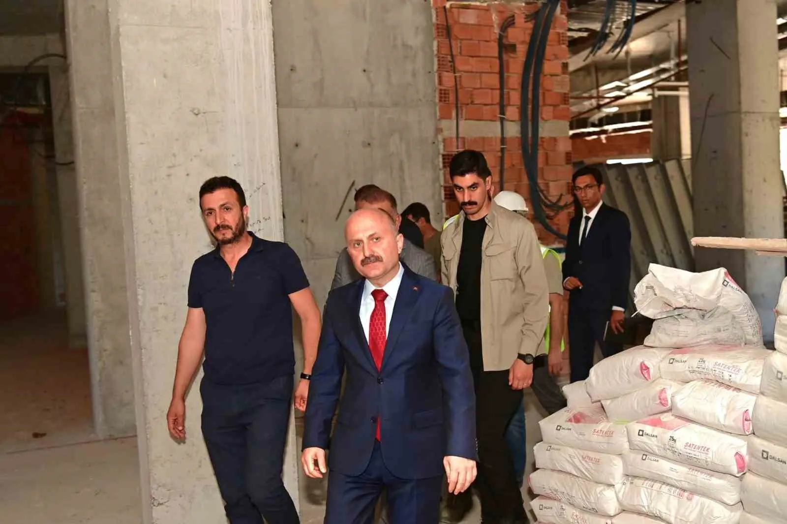 Söke'de eğitim yatırımları tam gaz: 522 öğrenciye yuva olacak projede sona doğru