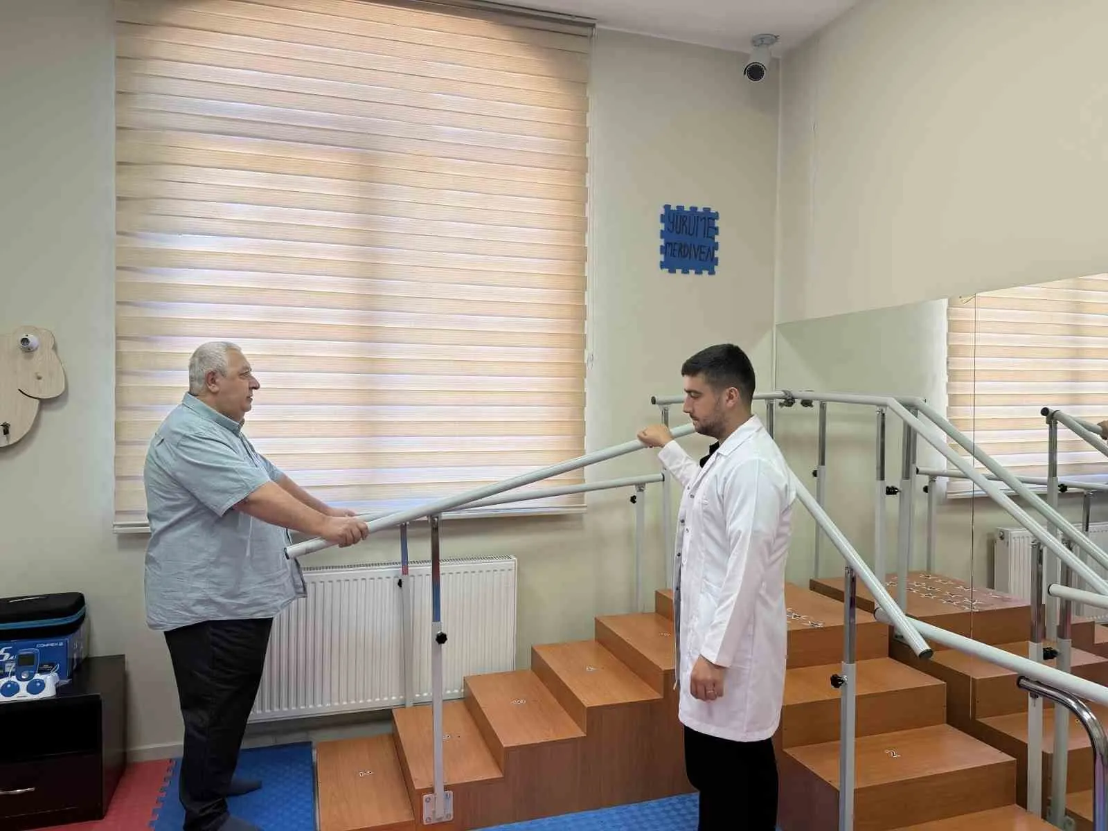 Sokaklarda kaybolan hayatına yeniden kavuştu: Alzaymır hastası Mehmet Bey’in umut dolu değişimi