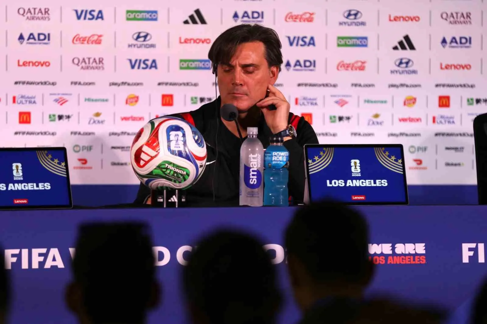 Vincenzo Montella'dan istifa iddialarına sert tepki: Buradayım ve vazgeçmiyorum