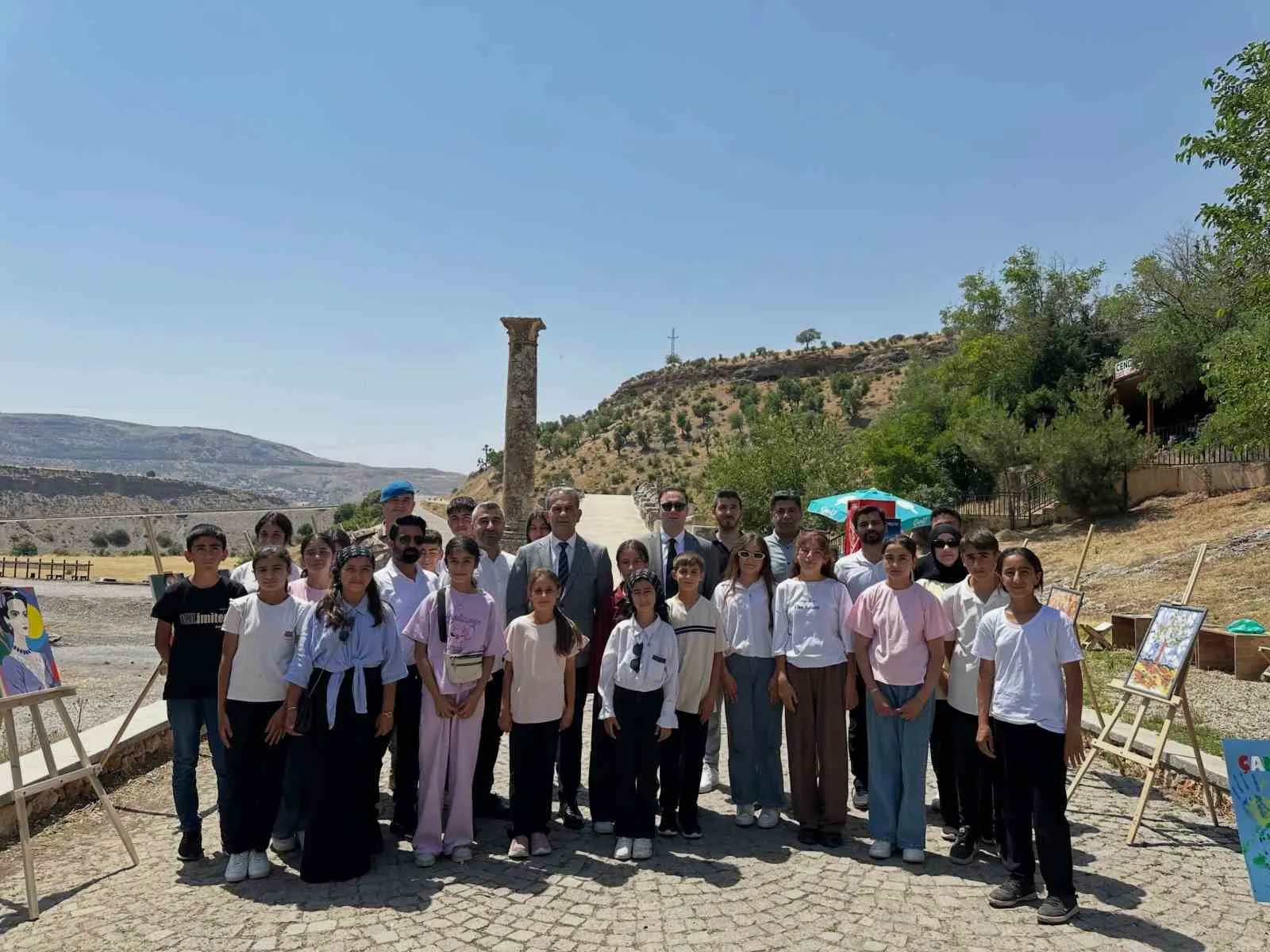 Tarihin gölgesinde sanat şöleni: Cendere Köprüsü’nde renkli sergi