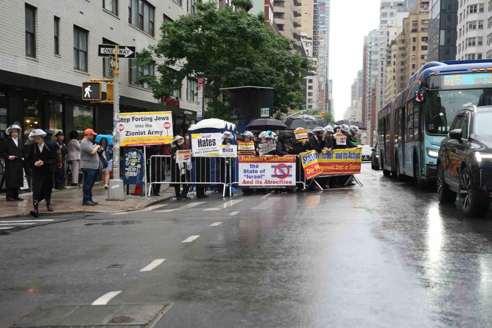 New York'ta İsrail karşıtı protesto: Ortodoks Yahudilerden zorunlu askerliğe sert tepki