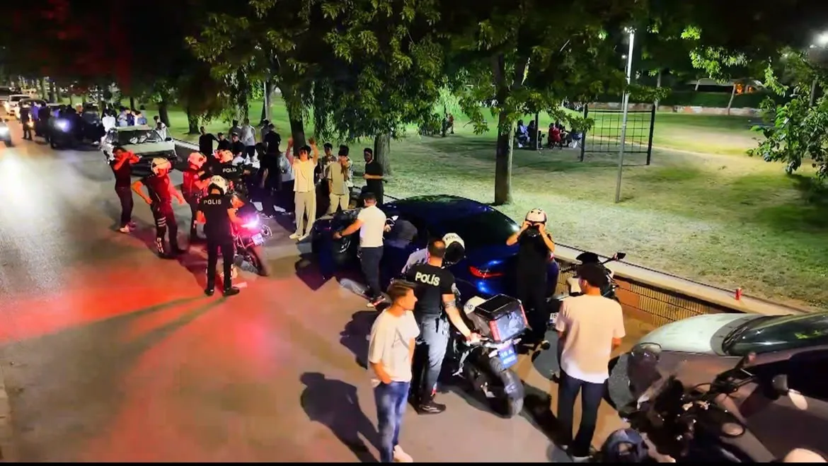 Bursa’da gece yarısı operasyonu: Bin polis sahaya indi, mahalleler abluka altına alındı