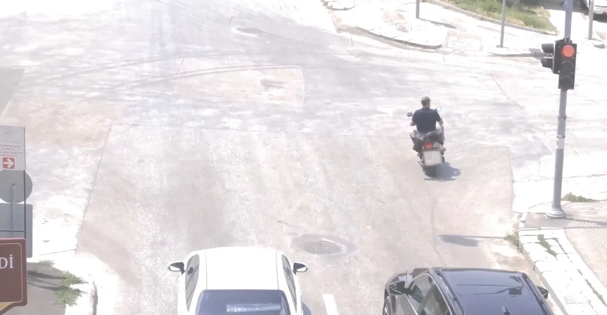 Eskişehir trafiğinde tehlikeli anlar kamerada: Emniyetten kritik uyarı geldi