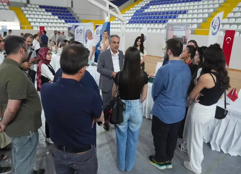 Geleceğini Ege’de kurmak isteyenler için kapılar açıldı: 18. Tercih Günleri heyecanı