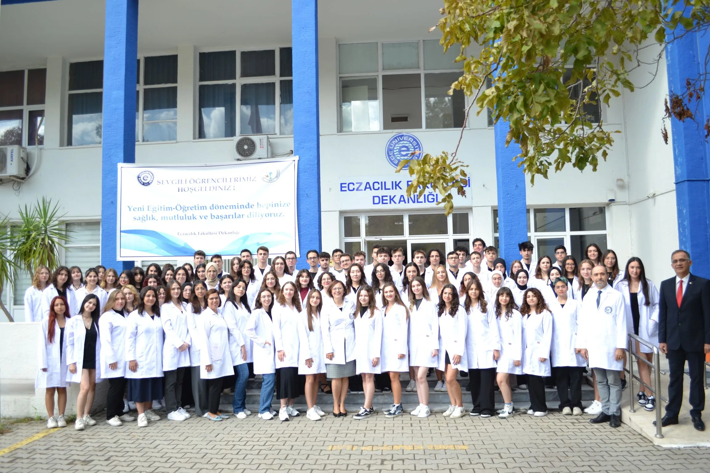 Sağlık dünyasının yeni liderleri Ege’nin köklü laboratuvarlarında şekilleniyor