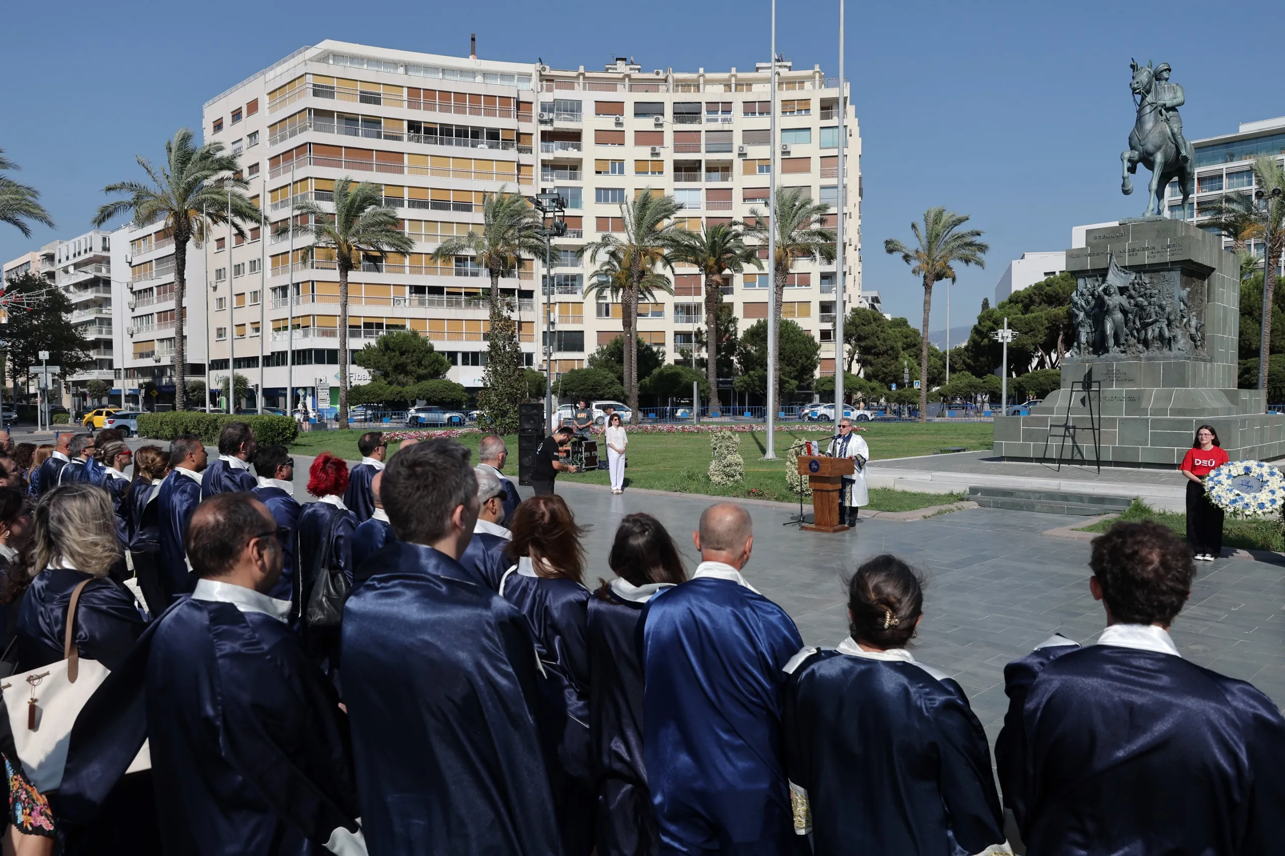 Dokuz Eylül Üniversitesi’nde 44. yıl gururu: Bilim yolculuğu hız kesmiyor