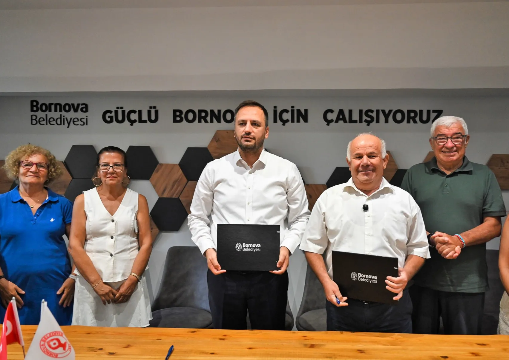 Bornova'da gümüş yıllar başlıyor: 60 yaş üstüne özel üniversite kapılarını açıyor