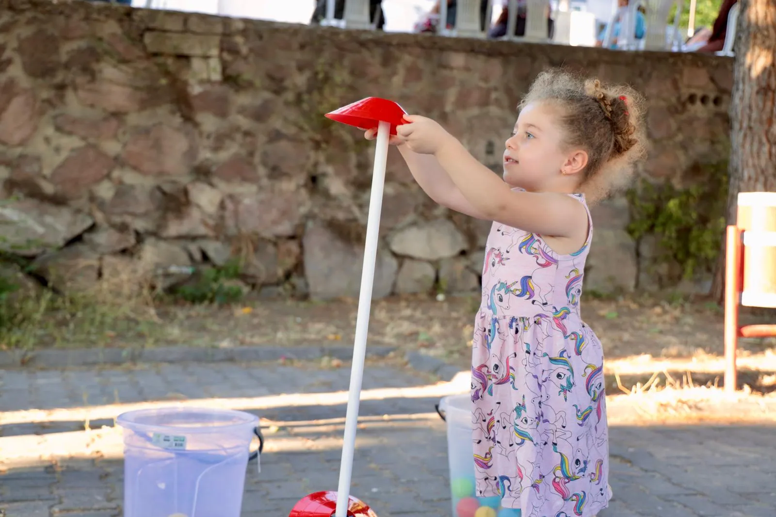 Karşıyaka’da yaz akşamları sporla şenleniyor: Mahalleli olimpiyat coşkusunda buluştu