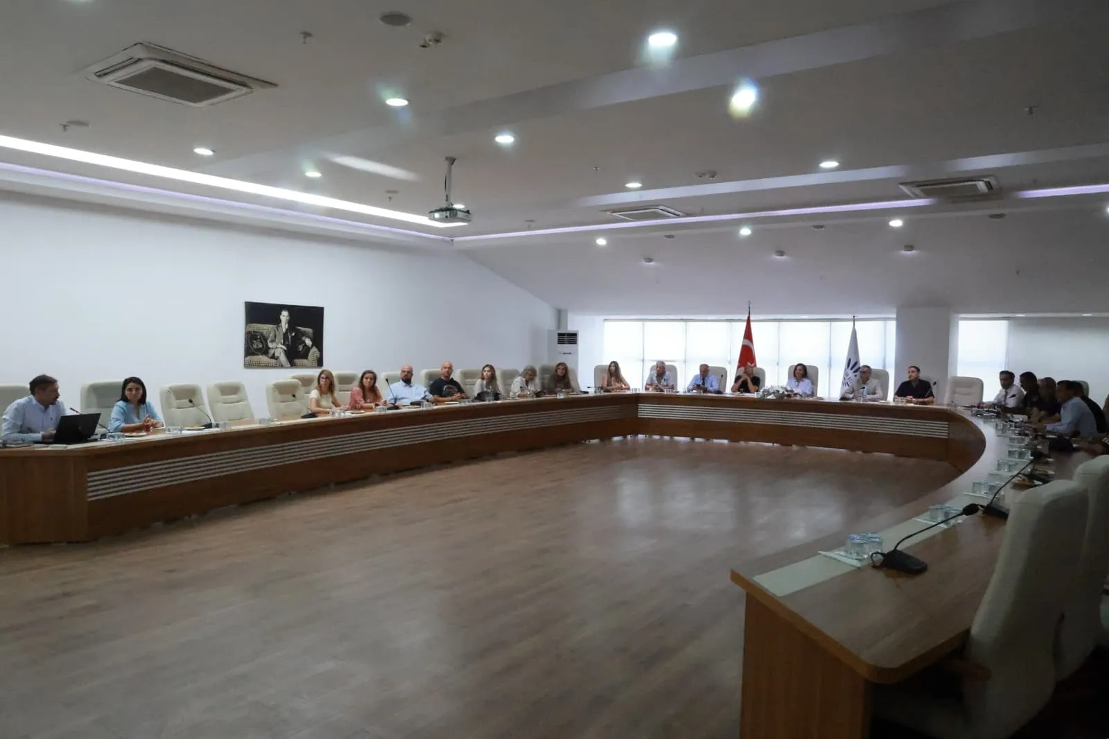 Karabağlar’ın bütçesi çöpe gidiyor: 80 milyonluk kayıp için seferberlik