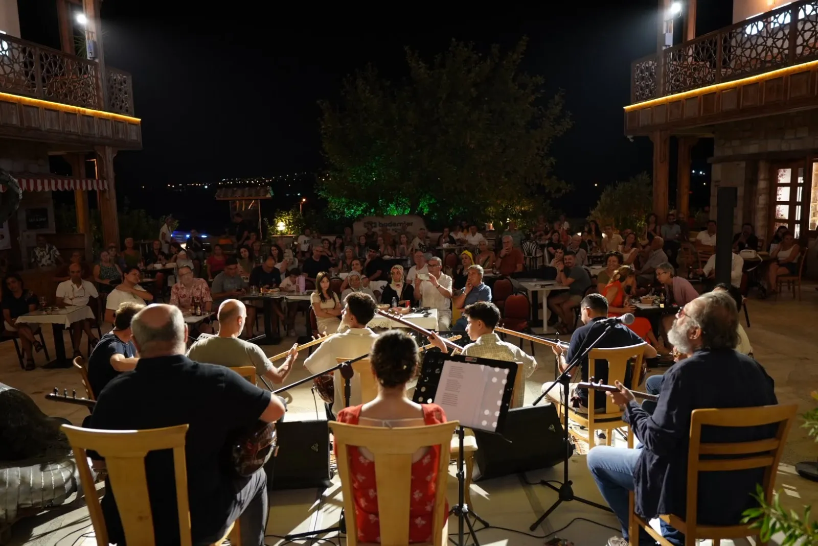 Seferihisar'da kültür şöleni: TeosFest 2026 sanatın her tonunu ağırlıyor